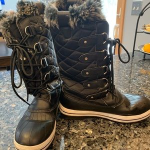 Womens boots. Size 10. Faux fur. Smoke free home. Minimal wear.